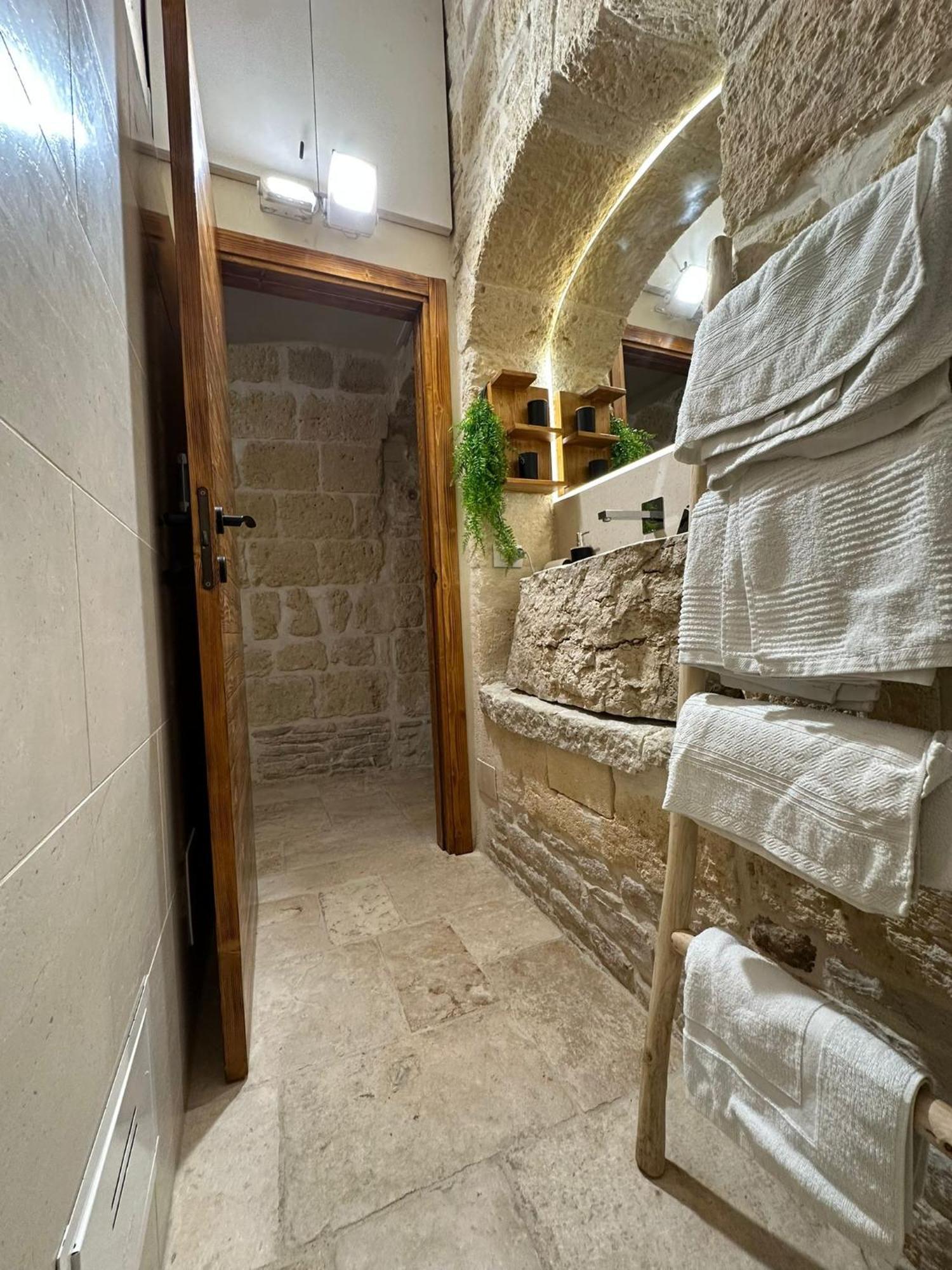Room Pietra Bianca Корато Экстерьер фото